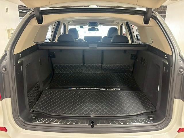 Ｘ３ ｘＤｒｉｖｅ　２０ｄ　Ｘライン　純正１０．３インチナビ／全周囲カメラ／レーダークルコン／パワーバックドア／ダウンヒルアシスト／クリアランスソナー／黒革／パワーシート／前後席シートヒーター／シートメモリー／ＬＥＤヘッド／ＢＳＭ／ＥＴＣ（13枚目）
