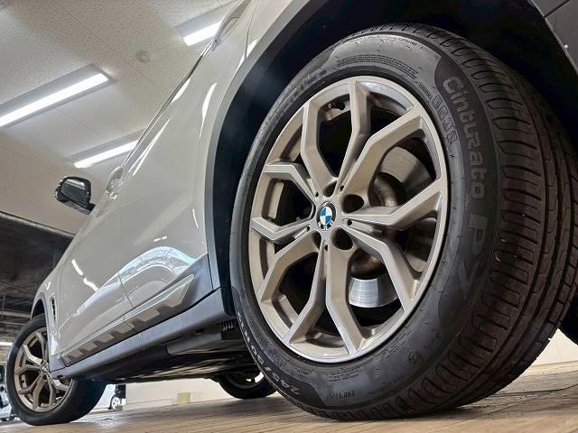 Ｘ３ ｘＤｒｉｖｅ　２０ｄ　Ｘライン　純正１０．３インチナビ／全周囲カメラ／レーダークルコン／パワーバックドア／ダウンヒルアシスト／クリアランスソナー／黒革／パワーシート／前後席シートヒーター／シートメモリー／ＬＥＤヘッド／ＢＳＭ／ＥＴＣ（19枚目）