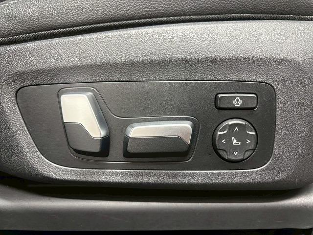 Ｘ３ ｘＤｒｉｖｅ　２０ｄ　Ｘライン　純正１０．３インチナビ／全周囲カメラ／レーダークルコン／パワーバックドア／ダウンヒルアシスト／クリアランスソナー／黒革／パワーシート／前後席シートヒーター／シートメモリー／ＬＥＤヘッド／ＢＳＭ／ＥＴＣ（34枚目）