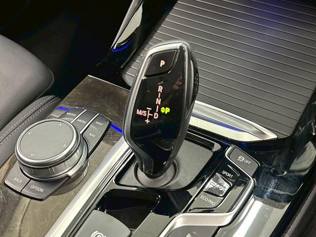 Ｘ３ ｘＤｒｉｖｅ　２０ｄ　Ｘライン　純正１０．３インチナビ／全周囲カメラ／レーダークルコン／パワーバックドア／ダウンヒルアシスト／クリアランスソナー／黒革／パワーシート／前後席シートヒーター／シートメモリー／ＬＥＤヘッド／ＢＳＭ／ＥＴＣ（53枚目）