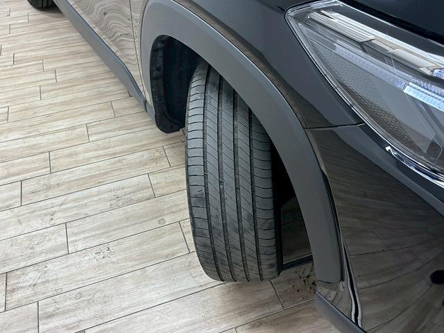 カローラクロス ハイブリッド Z ワンオーナー/純正10.5インチナビ/レーダークルコン/パワーバックドア/レーンキープアシスト/パワーシート/シートヒーター/地デジ/バックカメラ/ETC2.0/LEDヘッドライト/オートハイビーム(32枚目)