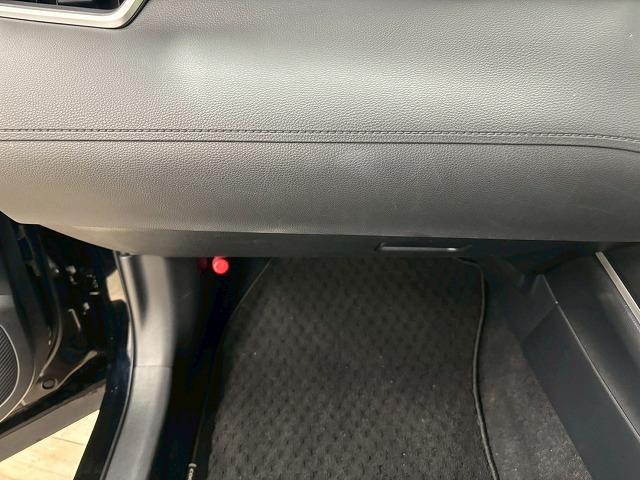 カローラクロス ハイブリッド Z ワンオーナー/純正10.5インチナビ/レーダークルコン/パワーバックドア/レーンキープアシスト/パワーシート/シートヒーター/地デジ/バックカメラ/ETC2.0/LEDヘッドライト/オートハイビーム(35枚目)