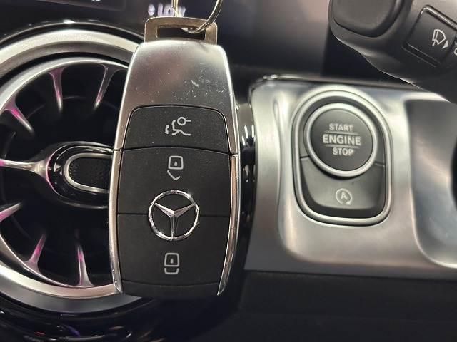 MERCEDES BENZ GLB GLB200D 4MATIC AMG LINE