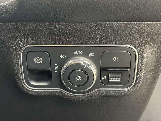 MERCEDES BENZ GLB GLB200D 4MATIC AMG LINE