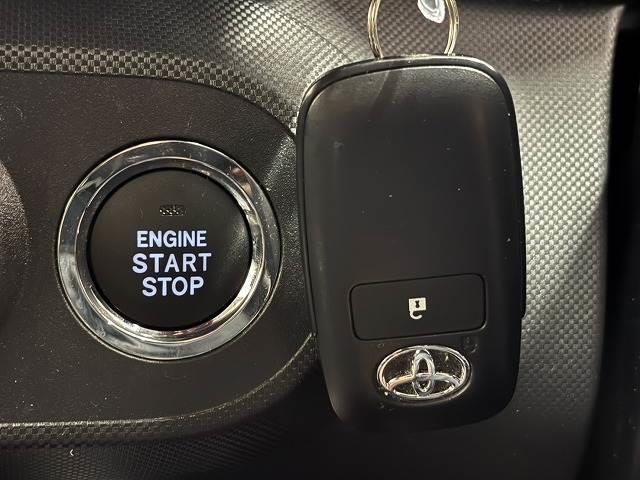 ライズ Z 9インチメモリナビ/地デジ/レーダークルコン/レーンキープアシスト/トヨタセーフティ/オートハイビーム/シートヒーター/クリアランスソナー/アイドリングストップ/BSM/ETC/LEDヘッドライト(12枚目)