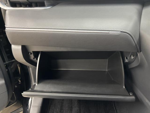 TOYOTA HARRIER G LEATHER PACKAGE