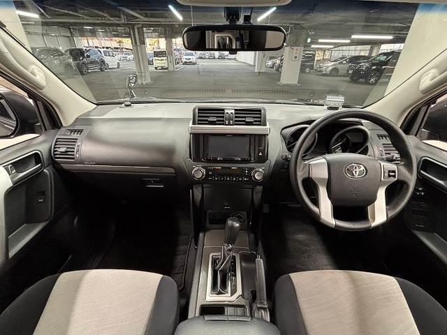 TOYOTA LAND CRUISER PRADO TX ARGENTO CROSS