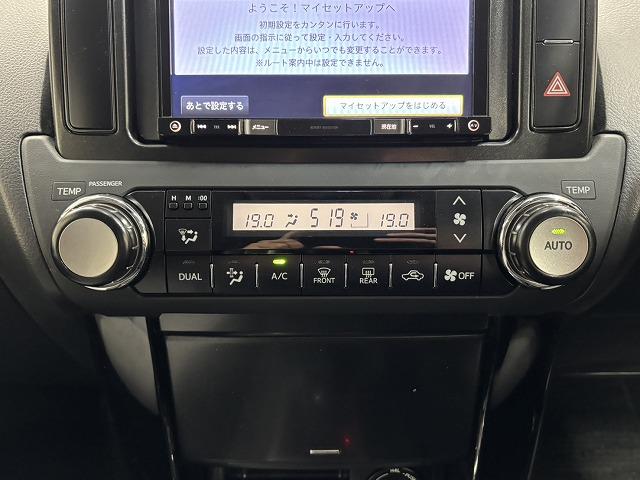TOYOTA LAND CRUISER PRADO TX ARGENTO CROSS