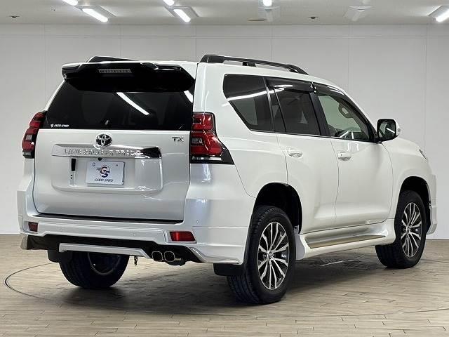 ランドクルーザープラド ＴＸ　Ｌパッケージ　モデリスタエアロ／サンルーフ／ルーフレール／純正９インチナビ／地デジ／白革／パワーシート／シートベンチレーション／純正ＯＰ１９インチＡＷ／レーダークルコン／レーンキープアシスト／軽減ブレーキ（17枚目）