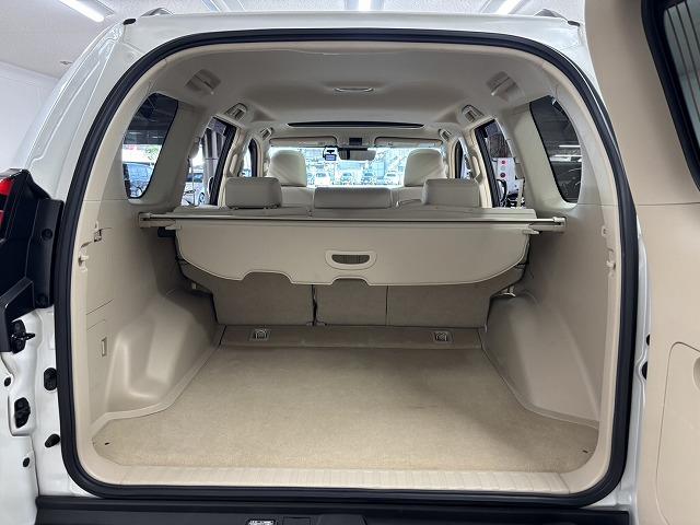 ランドクルーザープラド ＴＸ　Ｌパッケージ　モデリスタエアロ／サンルーフ／ルーフレール／純正９インチナビ／地デジ／白革／パワーシート／シートベンチレーション／純正ＯＰ１９インチＡＷ／レーダークルコン／レーンキープアシスト／軽減ブレーキ（26枚目）