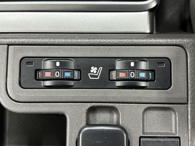 ランドクルーザープラド ＴＸ　Ｌパッケージ　モデリスタエアロ／サンルーフ／ルーフレール／純正９インチナビ／地デジ／白革／パワーシート／シートベンチレーション／純正ＯＰ１９インチＡＷ／レーダークルコン／レーンキープアシスト／軽減ブレーキ（38枚目）