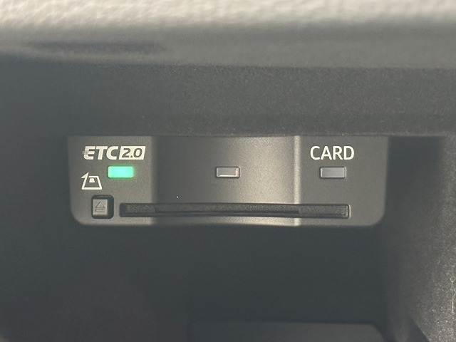 Ｑ３ ３５　ＴＦＳＩ　Ｓ　ｌｉｎｅ　ＲＨＤ　ブラックスタイリングパッケージ／レーダークルコン／純正８．８インチナビ／全方位カメラ／パワーバックドア／クリアランスソナー／アイドリングストップ／黒革シート／パワーシート／シートヒーター（10枚目）