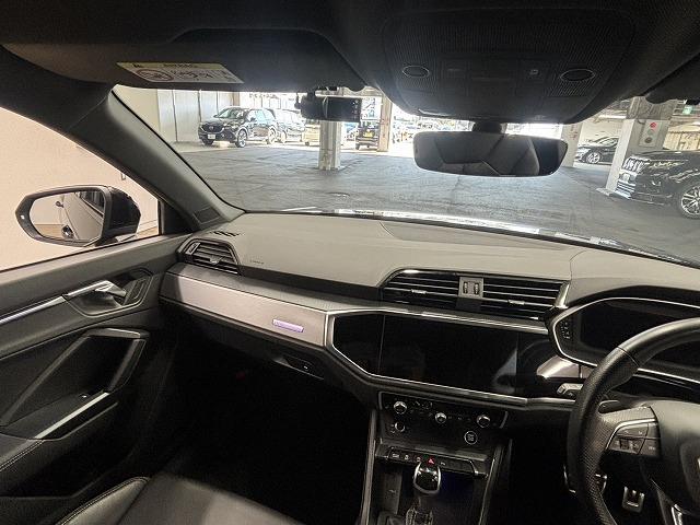 Ｑ３ ３５　ＴＦＳＩ　Ｓ　ｌｉｎｅ　ＲＨＤ　ブラックスタイリングパッケージ／レーダークルコン／純正８．８インチナビ／全方位カメラ／パワーバックドア／クリアランスソナー／アイドリングストップ／黒革シート／パワーシート／シートヒーター（23枚目）