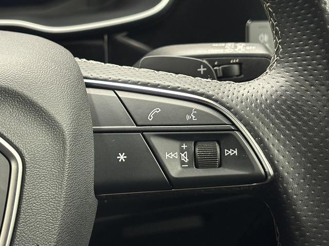 Ｑ３ ３５　ＴＦＳＩ　Ｓ　ｌｉｎｅ　ＲＨＤ　ブラックスタイリングパッケージ／レーダークルコン／純正８．８インチナビ／全方位カメラ／パワーバックドア／クリアランスソナー／アイドリングストップ／黒革シート／パワーシート／シートヒーター（43枚目）