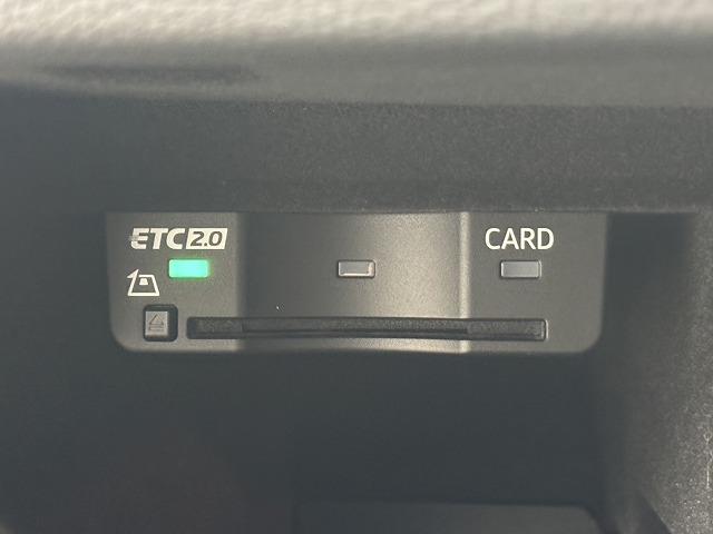 Ｑ３ ３５　ＴＦＳＩ　Ｓ　ｌｉｎｅ　ＲＨＤ　ブラックスタイリングパッケージ／レーダークルコン／純正８．８インチナビ／全方位カメラ／パワーバックドア／クリアランスソナー／アイドリングストップ／黒革シート／パワーシート／シートヒーター（50枚目）