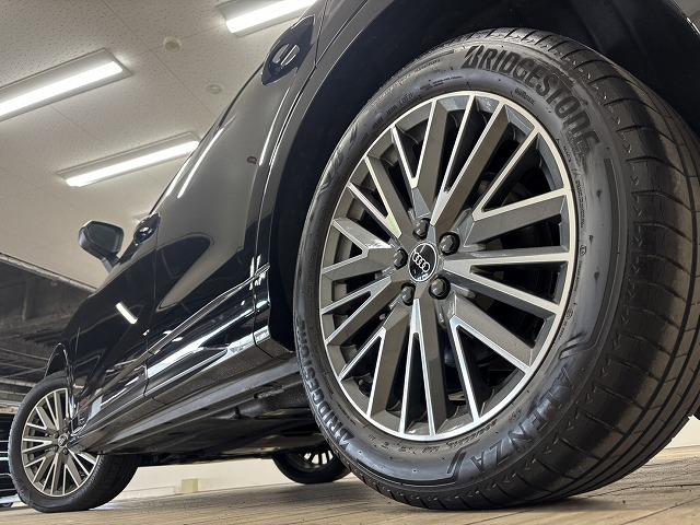 Ｑ３ ３５　ＴＦＳＩ　Ｓ　ｌｉｎｅ　ＲＨＤ　ブラックスタイリングパッケージ／レーダークルコン／純正８．８インチナビ／全方位カメラ／パワーバックドア／クリアランスソナー／アイドリングストップ／黒革シート／パワーシート／シートヒーター（58枚目）