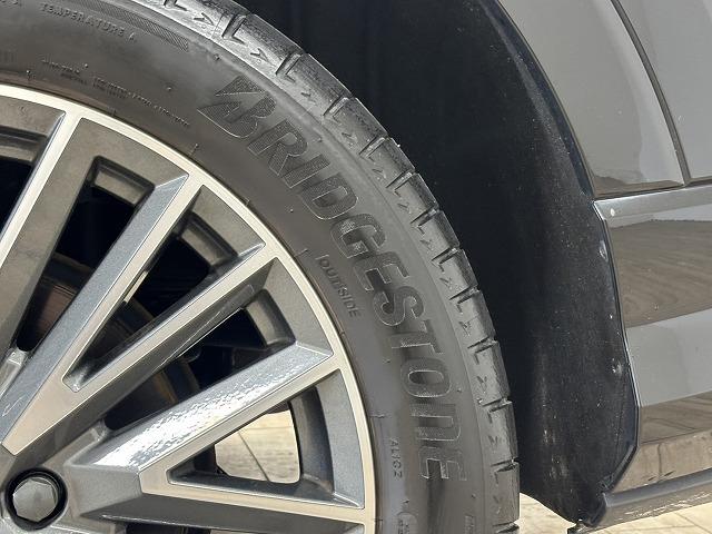 Ｑ３ ３５　ＴＦＳＩ　Ｓ　ｌｉｎｅ　ＲＨＤ　ブラックスタイリングパッケージ／レーダークルコン／純正８．８インチナビ／全方位カメラ／パワーバックドア／クリアランスソナー／アイドリングストップ／黒革シート／パワーシート／シートヒーター（61枚目）