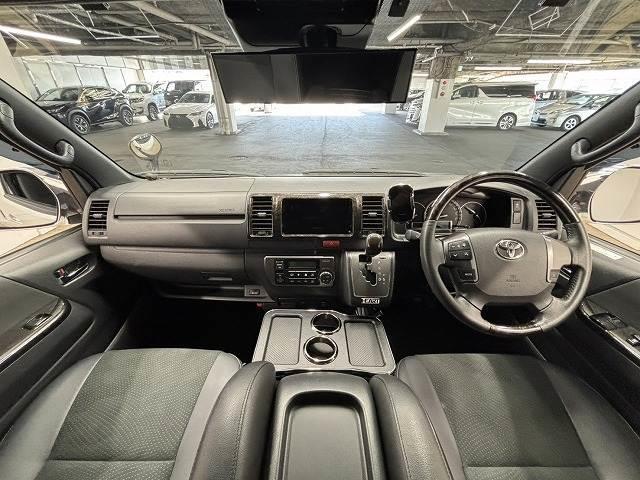 ハイエースバン スーパーＧＬ　ダークプライムＩＩ　衝突軽減／オートハイビーム／スマートキー／ＥＴＣ／ＬＥＤヘッドライト／リアデフォッガー／オートエアコン／オートライト／ＳＲＳエアバック／ＡＢＳ（2枚目）