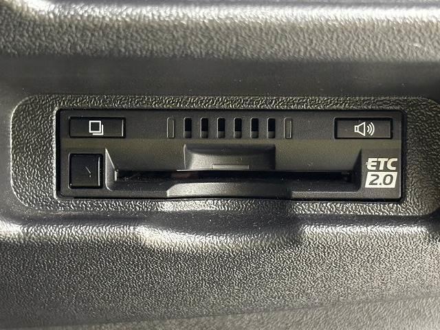 ハイエースバン スーパーＧＬ　ダークプライムＩＩ　衝突軽減／オートハイビーム／スマートキー／ＥＴＣ／ＬＥＤヘッドライト／リアデフォッガー／オートエアコン／オートライト／ＳＲＳエアバック／ＡＢＳ（9枚目）