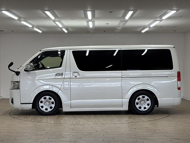 ハイエースバン スーパーＧＬ　ダークプライムＩＩ　衝突軽減／オートハイビーム／スマートキー／ＥＴＣ／ＬＥＤヘッドライト／リアデフォッガー／オートエアコン／オートライト／ＳＲＳエアバック／ＡＢＳ（26枚目）