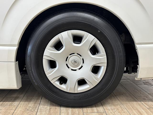 ハイエースバン スーパーＧＬ　ダークプライムＩＩ　衝突軽減／オートハイビーム／スマートキー／ＥＴＣ／ＬＥＤヘッドライト／リアデフォッガー／オートエアコン／オートライト／ＳＲＳエアバック／ＡＢＳ（31枚目）