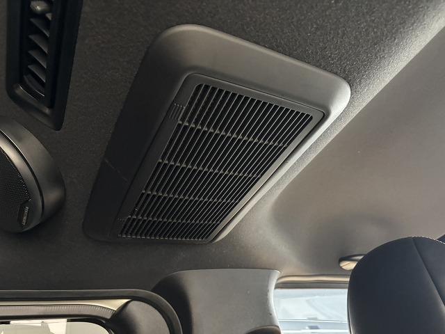 ハイエースバン スーパーＧＬ　ダークプライムＩＩ　衝突軽減／オートハイビーム／スマートキー／ＥＴＣ／ＬＥＤヘッドライト／リアデフォッガー／オートエアコン／オートライト／ＳＲＳエアバック／ＡＢＳ（42枚目）