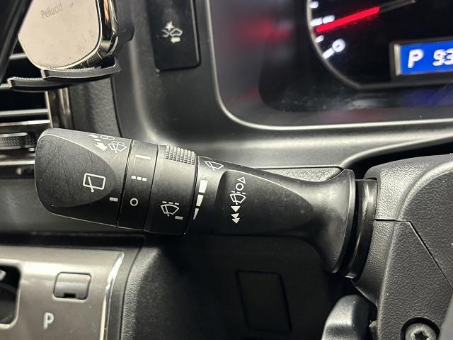 ハイエースバン スーパーＧＬ　ダークプライムＩＩ　衝突軽減／オートハイビーム／スマートキー／ＥＴＣ／ＬＥＤヘッドライト／リアデフォッガー／オートエアコン／オートライト／ＳＲＳエアバック／ＡＢＳ（50枚目）