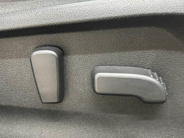 フォレスター アドバンス　サンルーフ／茶革／デジタルインナーミラー／ＤＩＡＴＯＮＥ８型ナビ地デジ／フロントサイドバックモニター／ＢＳＭ／追従クルコン／パワーシート／シートヒーター／パワーバックドア／ＬＥＤ／ＥＴＣ／スマートキー（11枚目）