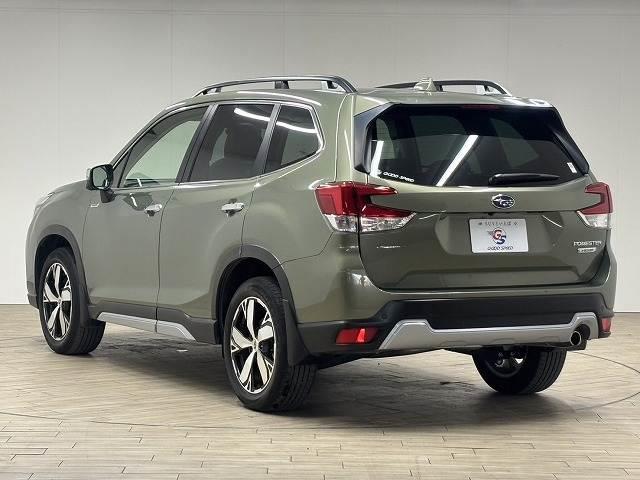 フォレスター アドバンス　サンルーフ／茶革／デジタルインナーミラー／ＤＩＡＴＯＮＥ８型ナビ地デジ／フロントサイドバックモニター／ＢＳＭ／追従クルコン／パワーシート／シートヒーター／パワーバックドア／ＬＥＤ／ＥＴＣ／スマートキー（17枚目）