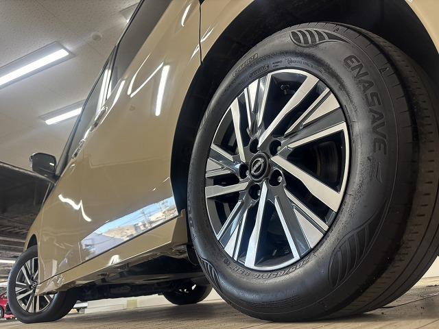 セレナ e-パワー ハイウェイスターV SDナビ/全周囲/両側電動/デジタルインナーミラー/追従クルコン/BSM/衝突軽減/LED/スマートキー/オートエアコン/オートライト/レーンキープ/純正16インチAW(30枚目)