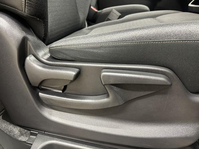 セレナ e-パワー ハイウェイスターV SDナビ/全周囲/両側電動/デジタルインナーミラー/追従クルコン/BSM/衝突軽減/LED/スマートキー/オートエアコン/オートライト/レーンキープ/純正16インチAW(34枚目)