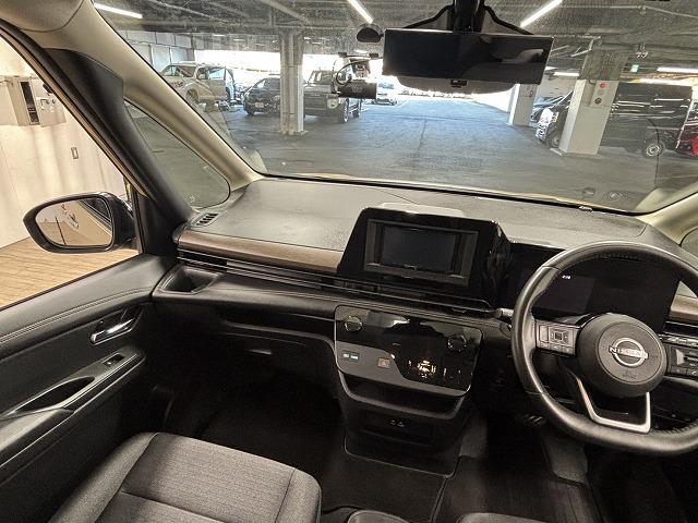 セレナ e-パワー ハイウェイスターV SDナビ/全周囲/両側電動/デジタルインナーミラー/追従クルコン/BSM/衝突軽減/LED/スマートキー/オートエアコン/オートライト/レーンキープ/純正16インチAW(43枚目)