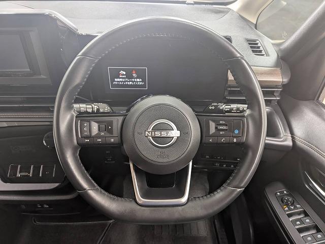 セレナ e-パワー ハイウェイスターV SDナビ/全周囲/両側電動/デジタルインナーミラー/追従クルコン/BSM/衝突軽減/LED/スマートキー/オートエアコン/オートライト/レーンキープ/純正16インチAW(47枚目)