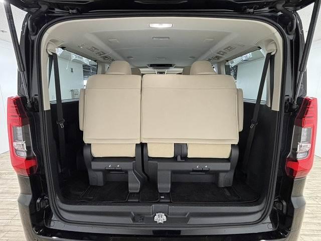 グランエース G ワンオーナー/純正8型ナビ地デジ/全周囲/12.1型後席モニター/ベージュレザー/デジタルインナーミラー/両側電動/BSM/衝突軽減/パワーシート/シートヒーター/オートハイビーム//LED/ETC(13枚目)