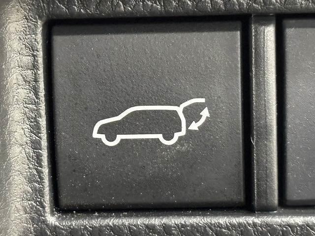 ハリアー Ｇ　純正１２．３インチナビ／ＪＢＬサウンド／デジタルインナーミラー／追従クルコン／パワーバックドア／レーンキープアシスト／クリアランスソナー／パワーシート／ＢＳＭ／ＥＴＣ／ＬＥＤヘッド／オートハイビーム（11枚目）