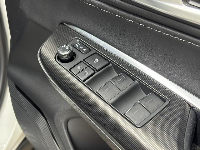 ハリアー Ｇ　純正１２．３インチナビ／ＪＢＬサウンド／デジタルインナーミラー／追従クルコン／パワーバックドア／レーンキープアシスト／クリアランスソナー／パワーシート／ＢＳＭ／ＥＴＣ／ＬＥＤヘッド／オートハイビーム（41枚目）