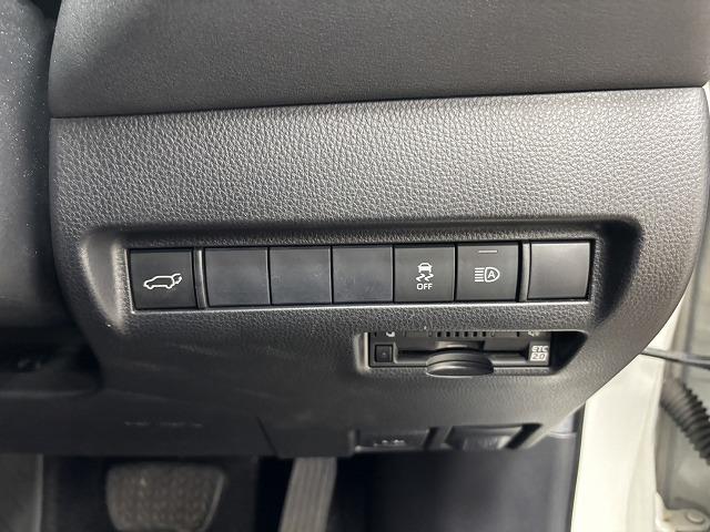 ハリアー Ｇ　純正１２．３インチナビ／ＪＢＬサウンド／デジタルインナーミラー／追従クルコン／パワーバックドア／レーンキープアシスト／クリアランスソナー／パワーシート／ＢＳＭ／ＥＴＣ／ＬＥＤヘッド／オートハイビーム（57枚目）