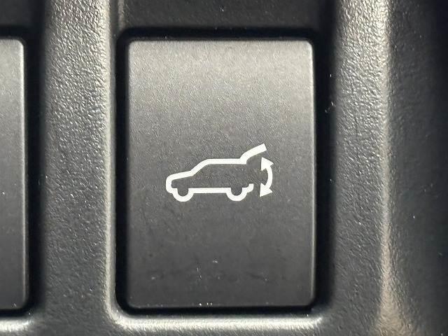 フォレスター ハイブリッド　Ａｄｖａｎｃｅ　ワンオーナー／純正８型ナビ／追従クルコン／メモリ－ナビ／シートヒーター／キーレス／ＥＴＣ車載器／スマートキー／禁煙／パワーシート／エアバッグ／サイドエアバッグ／ＡＵＸ／ＡＷＤ／ナビＴＶ／ＥＳＣ（8枚目）