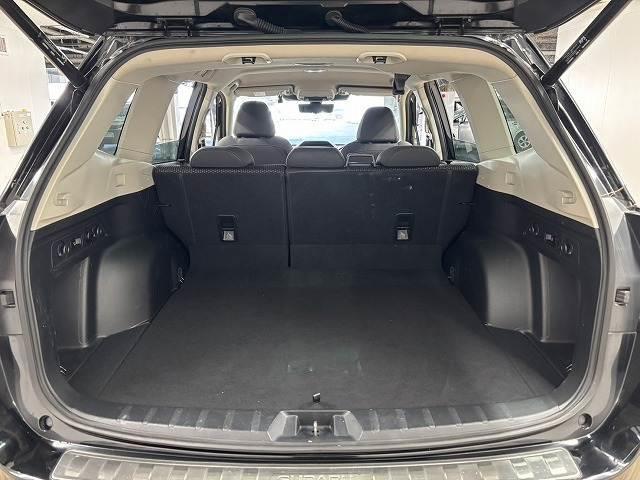 フォレスター ハイブリッド　Ａｄｖａｎｃｅ　ワンオーナー／純正８型ナビ／追従クルコン／メモリ－ナビ／シートヒーター／キーレス／ＥＴＣ車載器／スマートキー／禁煙／パワーシート／エアバッグ／サイドエアバッグ／ＡＵＸ／ＡＷＤ／ナビＴＶ／ＥＳＣ（13枚目）