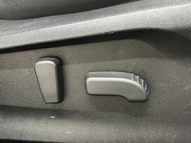 フォレスター ハイブリッド　Ａｄｖａｎｃｅ　ワンオーナー／純正８型ナビ／追従クルコン／メモリ－ナビ／シートヒーター／キーレス／ＥＴＣ車載器／スマートキー／禁煙／パワーシート／エアバッグ／サイドエアバッグ／ＡＵＸ／ＡＷＤ／ナビＴＶ／ＥＳＣ（54枚目）