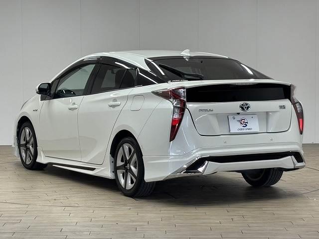 プリウス Ａツーリングセレクション　モデリスタエアロ／純正９インチナビ／パーキングアシスト／レーダークルコン／レーンキープアシスト／シートヒーター／ＢＳＭ／ＥＴＣ／地デジ／バックカメラ／ＨＵＤ／ＬＥＤヘッドライト／スマートキー（16枚目）