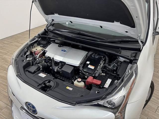 プリウス Ａツーリングセレクション　モデリスタエアロ／純正９インチナビ／パーキングアシスト／レーダークルコン／レーンキープアシスト／シートヒーター／ＢＳＭ／ＥＴＣ／地デジ／バックカメラ／ＨＵＤ／ＬＥＤヘッドライト／スマートキー（18枚目）