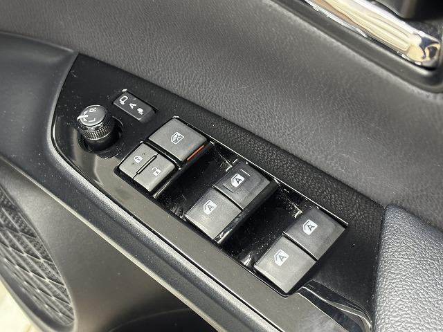 プリウス Ａツーリングセレクション　モデリスタエアロ／純正９インチナビ／パーキングアシスト／レーダークルコン／レーンキープアシスト／シートヒーター／ＢＳＭ／ＥＴＣ／地デジ／バックカメラ／ＨＵＤ／ＬＥＤヘッドライト／スマートキー（39枚目）