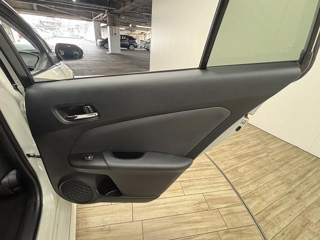 プリウス Ａツーリングセレクション　モデリスタエアロ／純正９インチナビ／パーキングアシスト／レーダークルコン／レーンキープアシスト／シートヒーター／ＢＳＭ／ＥＴＣ／地デジ／バックカメラ／ＨＵＤ／ＬＥＤヘッドライト／スマートキー（41枚目）