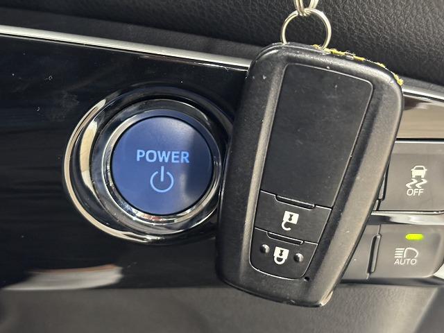 プリウス Ａツーリングセレクション　モデリスタエアロ／純正９インチナビ／パーキングアシスト／レーダークルコン／レーンキープアシスト／シートヒーター／ＢＳＭ／ＥＴＣ／地デジ／バックカメラ／ＨＵＤ／ＬＥＤヘッドライト／スマートキー（59枚目）