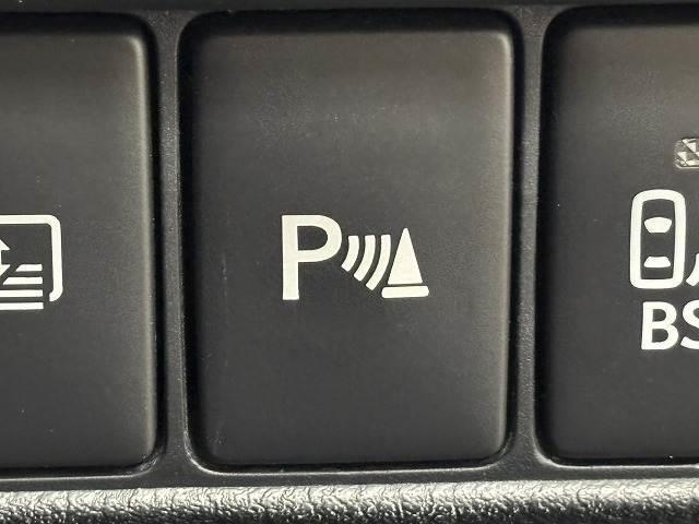 ＩＳ ＩＳ３００ｈ　ｖｅｒｓｉｏｎ　Ｌ　純正ＯＰ１８インチＡＷ／純正１０．３インチナビ／黒革シート／追従クルコン／レーンキープアシスト／ベンチレーション／クリアランスソナー／ＢＳＭ／ＥＴＣ／パワーシート／シートメモリー／地デジＬＥＤヘッド（9枚目）