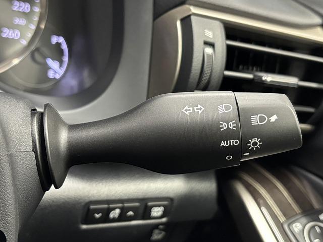 ＩＳ ＩＳ３００ｈ　ｖｅｒｓｉｏｎ　Ｌ　純正ＯＰ１８インチＡＷ／純正１０．３インチナビ／黒革シート／追従クルコン／レーンキープアシスト／ベンチレーション／クリアランスソナー／ＢＳＭ／ＥＴＣ／パワーシート／シートメモリー／地デジＬＥＤヘッド（50枚目）