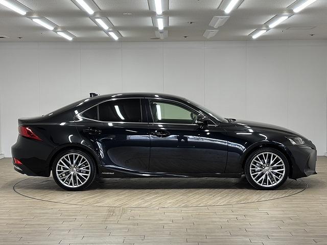 ＩＳ ＩＳ３００ｈ　ｖｅｒｓｉｏｎ　Ｌ　純正ＯＰ１８インチＡＷ／純正１０．３インチナビ／黒革シート／追従クルコン／レーンキープアシスト／ベンチレーション／クリアランスソナー／ＢＳＭ／ＥＴＣ／パワーシート／シートメモリー／地デジＬＥＤヘッド（70枚目）