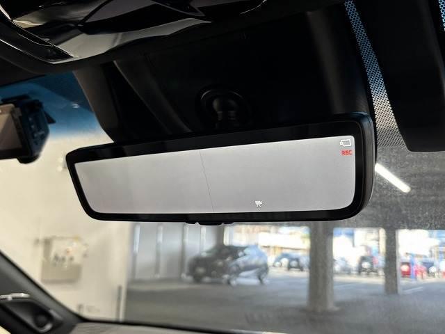 ハリアーハイブリッド Ｚ　調光ルーフ／ＪＢＬサウンド／純正１２．３型ナビ地デジ／全周囲／追従クルコン／ＢＳＭ／パワーシート／パワーバックドア／オートハイビーム／ＬＥＤ／ＥＴＣ／スマートキー（9枚目）