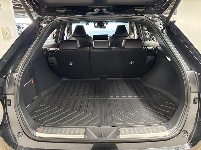 ハリアーハイブリッド Ｚ　調光ルーフ／ＪＢＬサウンド／純正１２．３型ナビ地デジ／全周囲／追従クルコン／ＢＳＭ／パワーシート／パワーバックドア／オートハイビーム／ＬＥＤ／ＥＴＣ／スマートキー（64枚目）